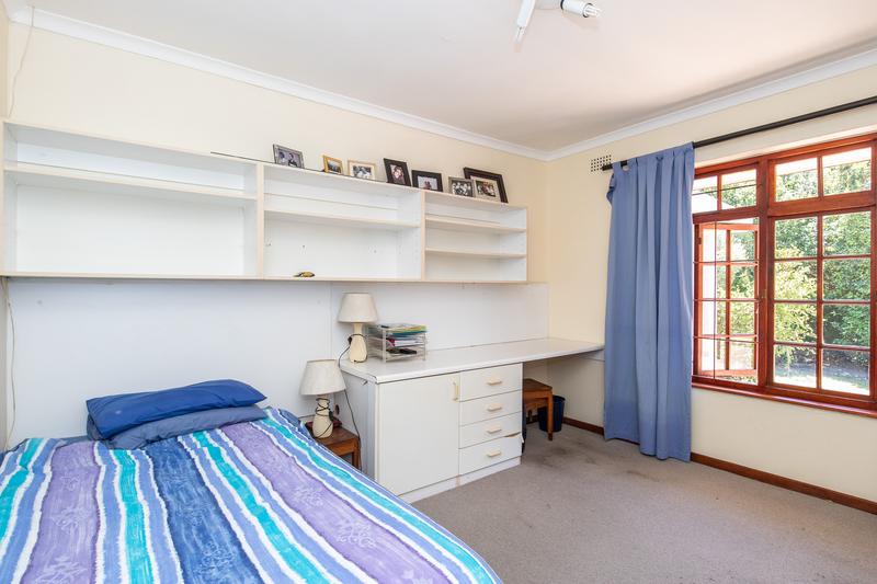 5 Bedroom Property for Sale in Constantia Western Cape